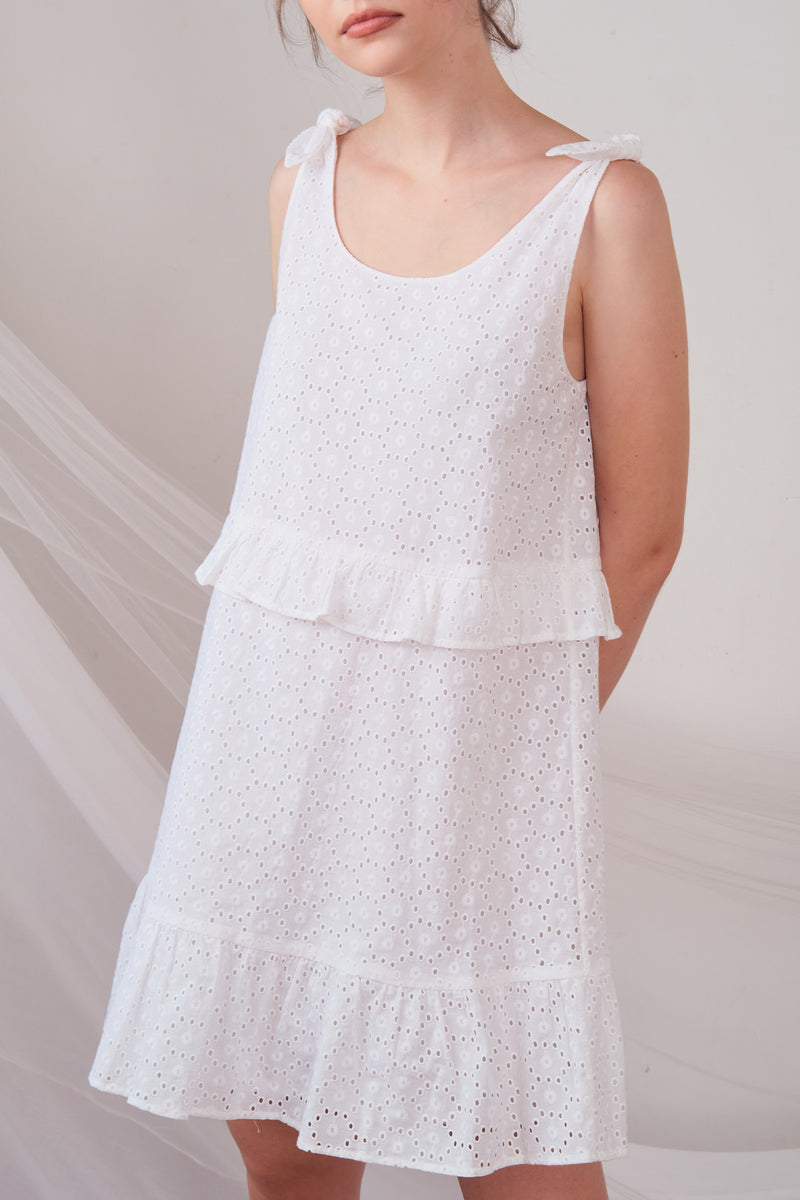 Vernie Lace Dress (White)